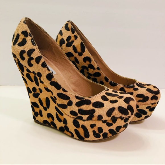 Steve Madden Pammyy L Leopard Platform Wedge - Picture 2 of 8